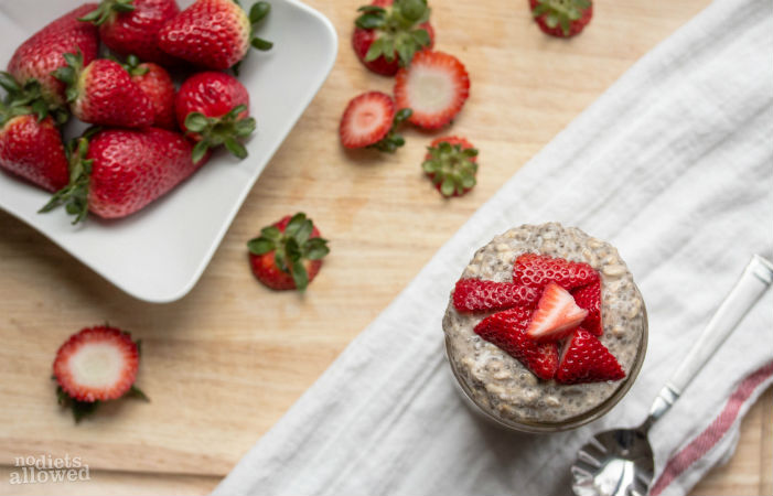 overnight oatmeal- No Diets Allowed (1 of 1)