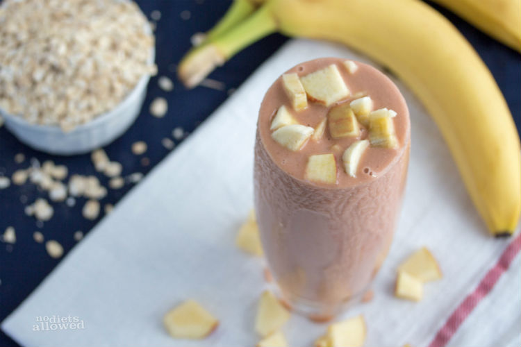 banana apple oatmeal smoothie - No Diets Allowed