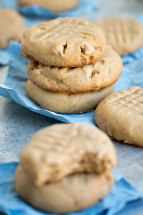 healthy peanut butter cookies - No Diets Allowed