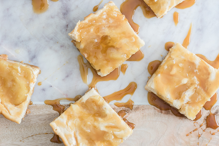 Caramel Apple Cheesecake Bars Recipe - No Diets Allowed #Cheesecake #Food #Foodie