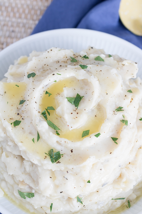Easy Creamy Garlic Mashed Potatoes Recipe - No Diets Allowed #Food #Foodie