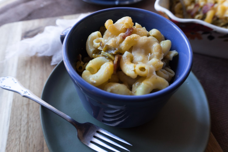 Easy Bacon Mac and Cheese Recipe - No Diets Allowed #MacCheese #Food #Foodie