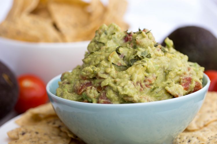 How To Easily Make Fresh Homemade Guacamole - No Diets Allowed