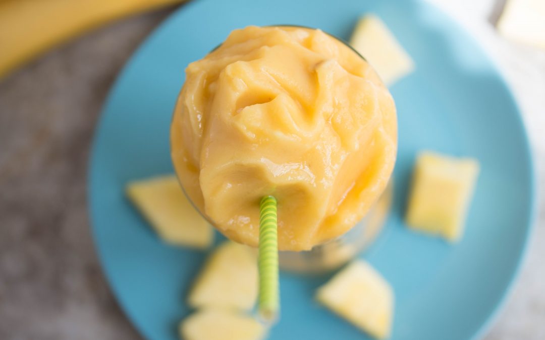 Pineapple Banana Smoothie (Copycat Jamba Juice Aloha Pineapple Recipe)