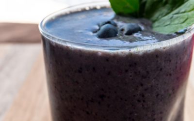 Healthy Spinach and Berry Smoothie